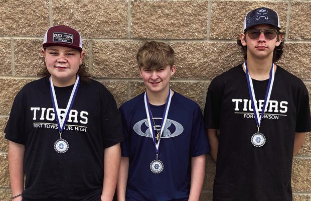 Fort Towson weight-lifters bring home awards...