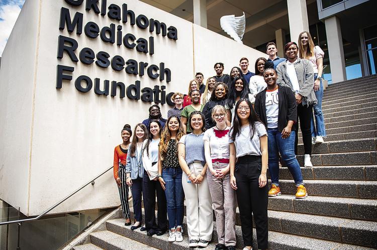 Record intern class completes summer of research at OMRF